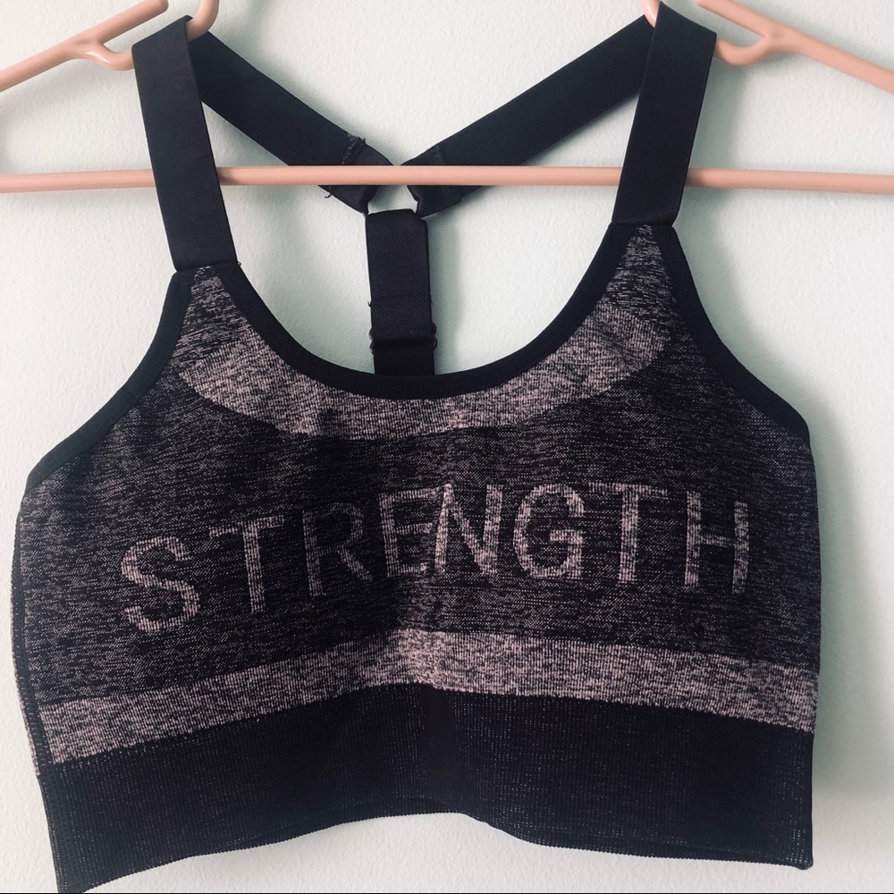 Soho sport sport bra NWOT